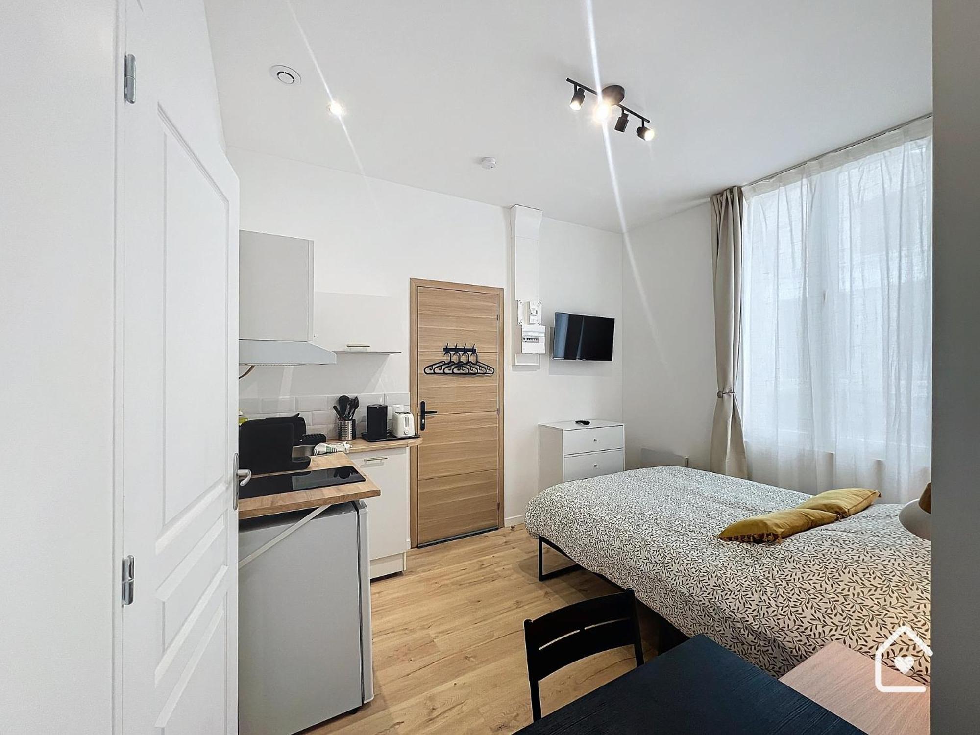 Studios - 1 Min Gare Chatellerault - Entree Autonome - Zewnętrze zdjęcie